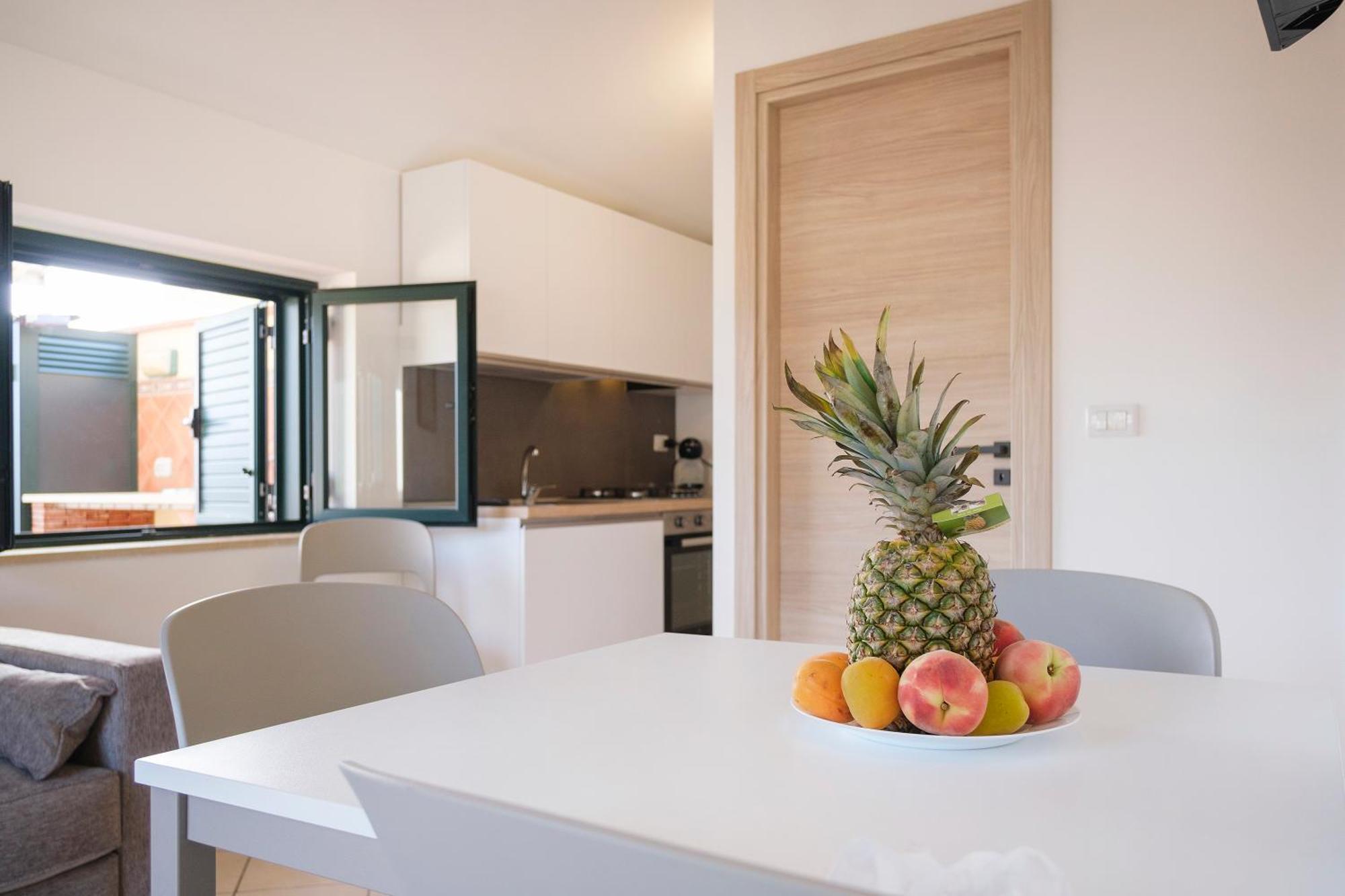 Magico Apartments - 450M Dalla Spiaggia Capo dʼOrlando Exterior foto